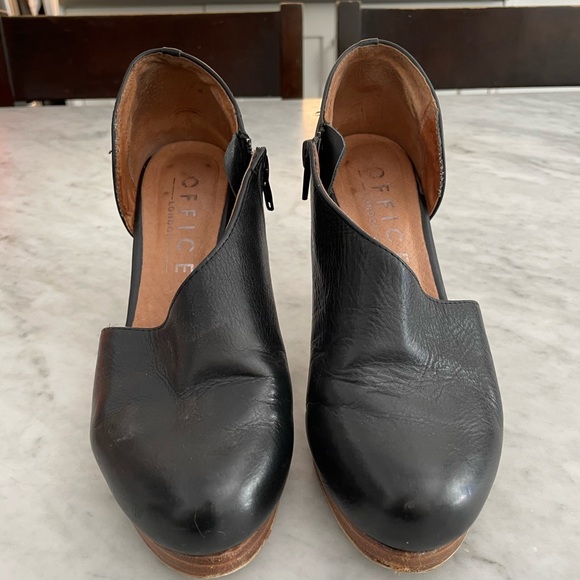 Top Shop Black Leather Cut Booties/Shoes - Picture 3 of 8